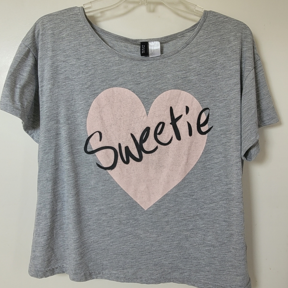 H&M Grey Cropped Sweetie Short Sleeve Heart T Shirt | Size M